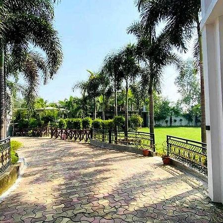 Hotel O The Resort Rāmpur Esterno foto
