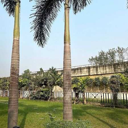 Hotel O The Resort Rāmpur Esterno foto