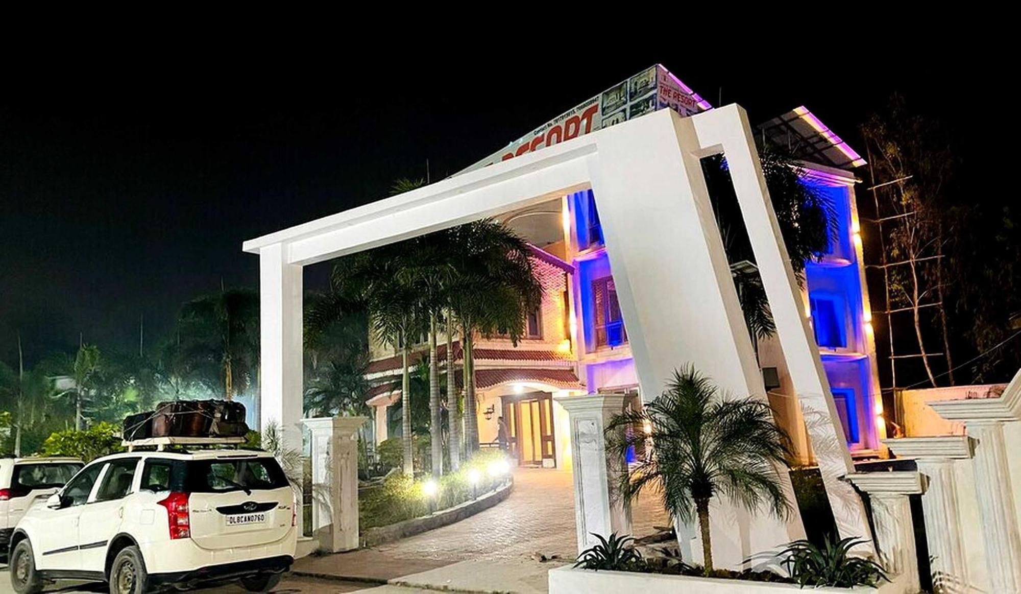 Hotel O The Resort Rāmpur Esterno foto
